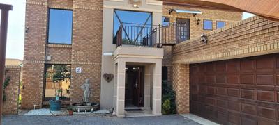 House For Sale in Meyersdal, Alberton