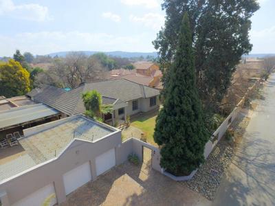 House For Sale in New Redruth, Alberton