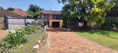 House For Sale in Kibler Park, Johannesburg