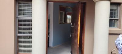 House For Sale in Bassonia Rock, Johannesburg