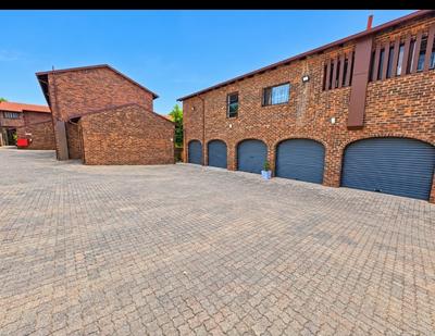 Townhouse For Sale in Bromhof, Randburg